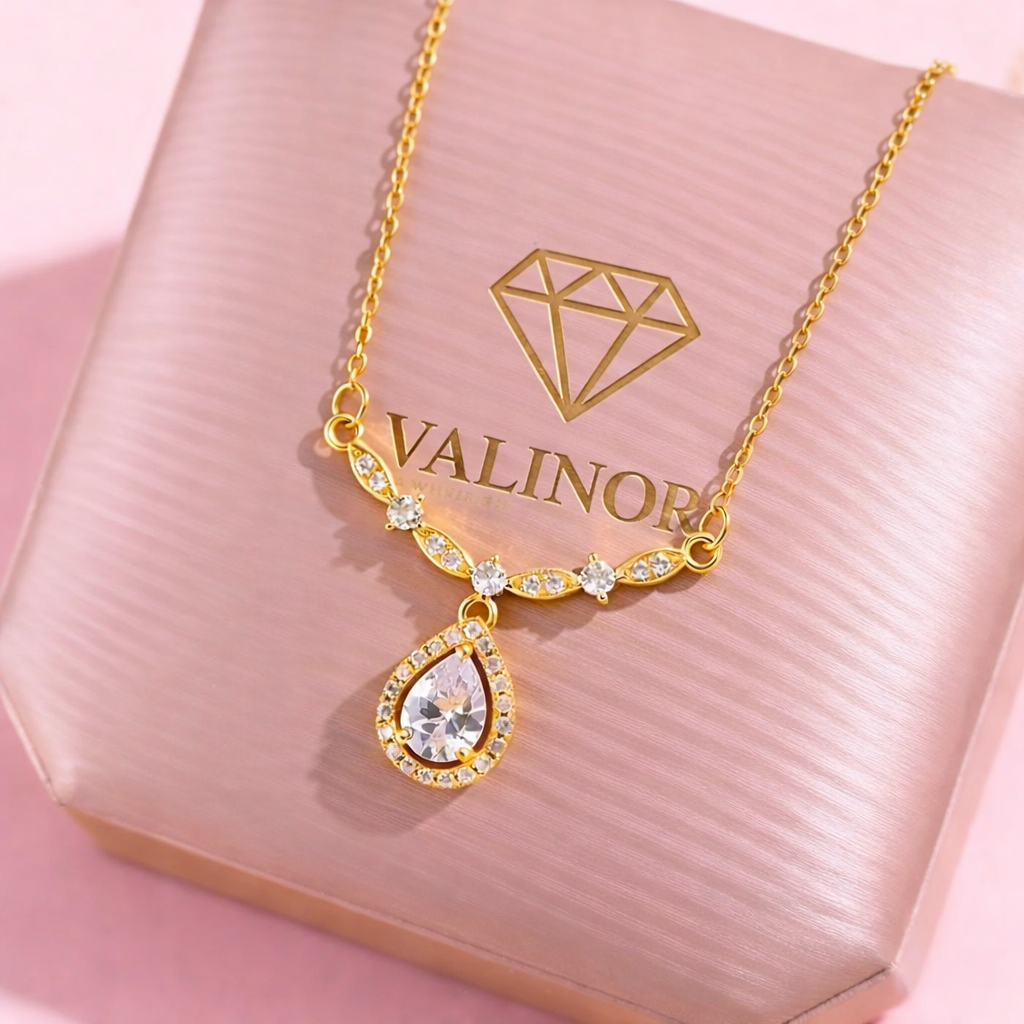 Aurélia Teardrop Necklace
