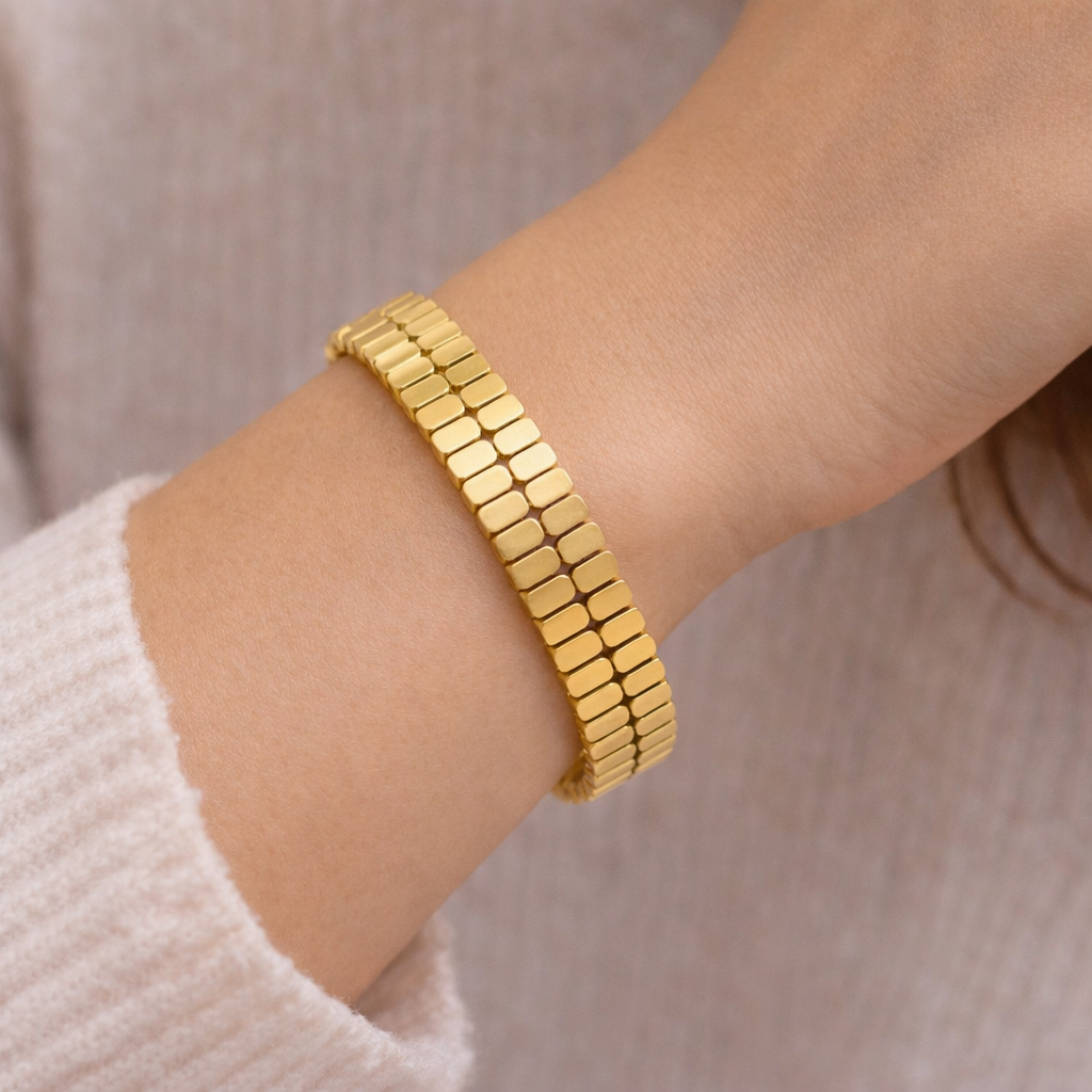 Eterna Gold Bangle