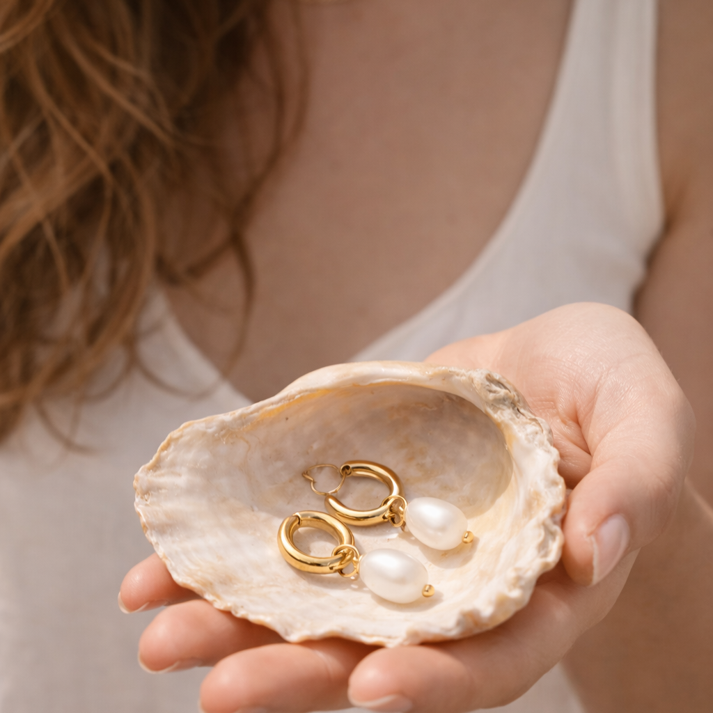 Pearl Tide Hoops
