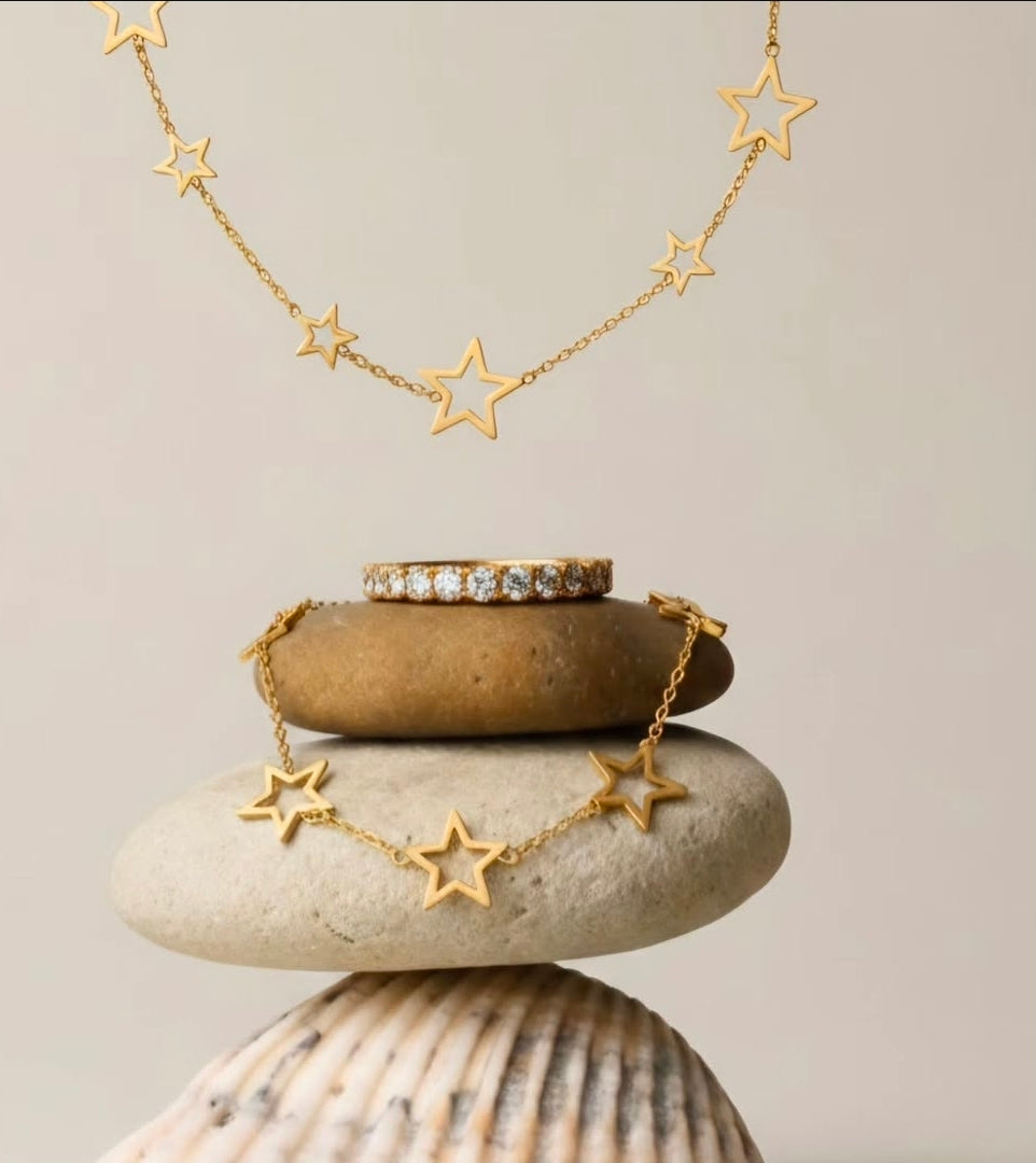 Stella Aura Star Necklace
