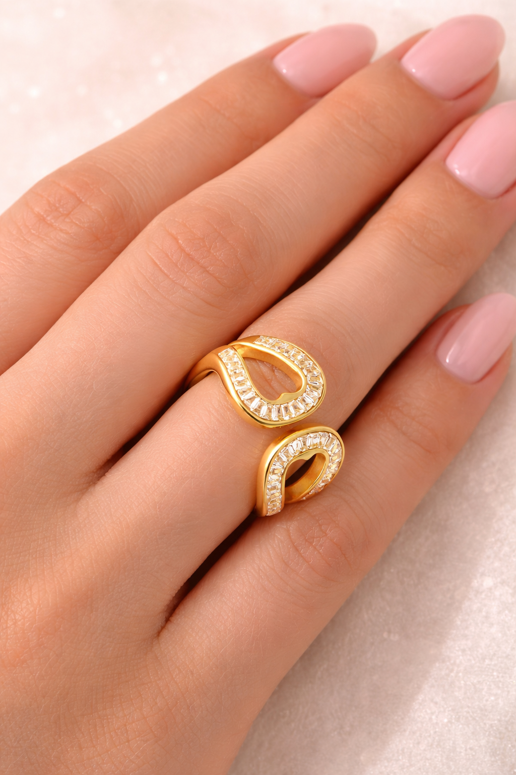Aura Loop Ring