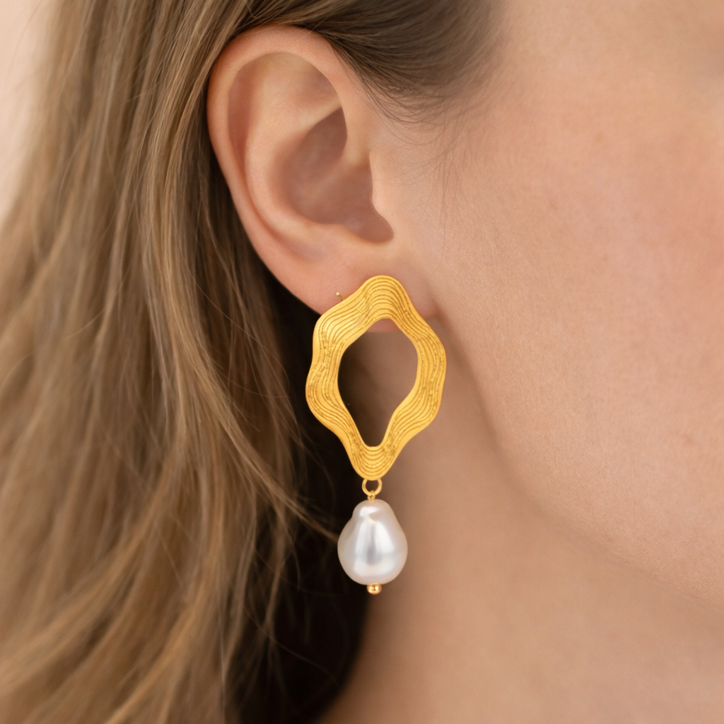 Elowen Pearl Drop Earrings