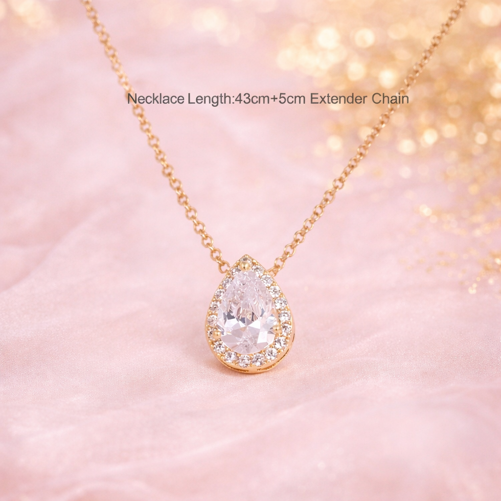 Lunéa Teardrop Necklace