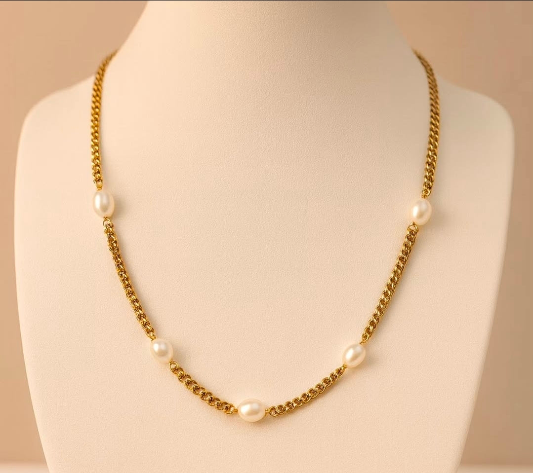 Aurora Pearl Chain